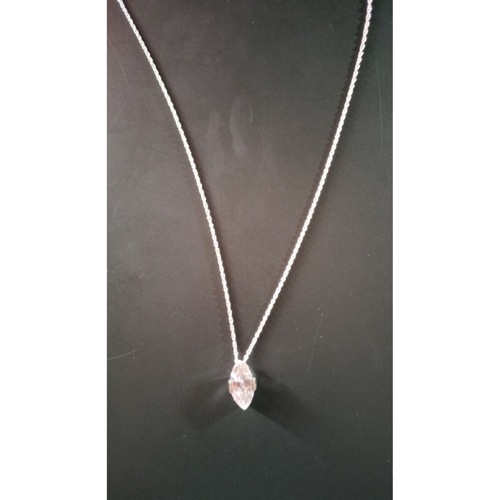 Vintage Avon Luminosity Ultra Marquise Cut CZ Necklace Vintage 2003 Size ONE SIZE - 19 Thumbnail