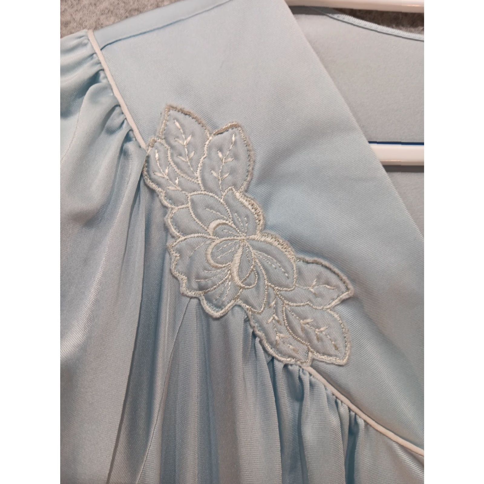 Vintage VTG Shadowline Nylon Robe Size Medium Sky Blue Long Snap Front Lace Trim GUC Size ONE SIZE - 3 Thumbnail