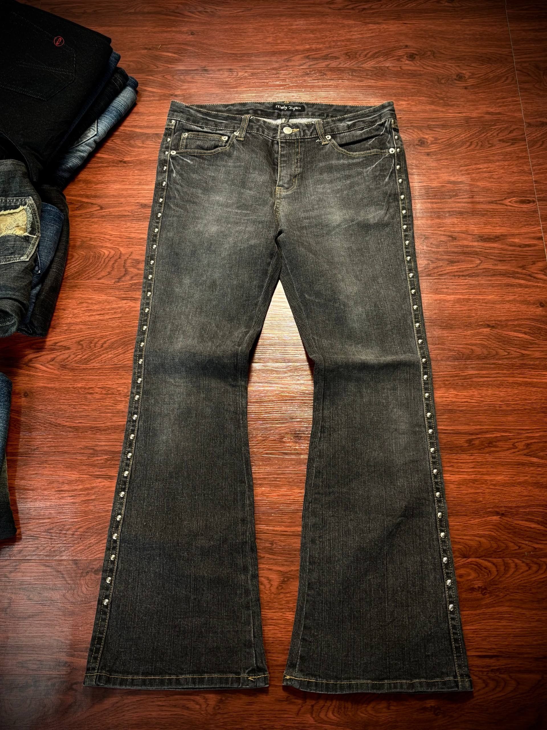 Le Grande Bleu (L.G.B.) Vintage Designer Japan Daily Topic Iconic Fit Studded Jeans Size US 32 / EU 48 - 1 Thumbnail