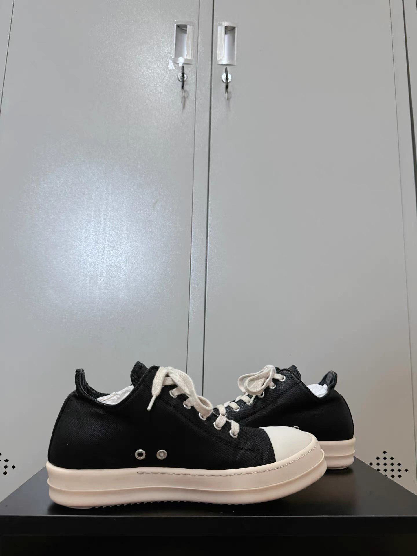 Rick Owens Drkshdw Rick Owens Drkshdw waxed canvas Converse high-top sneakers Size US 6 / EU 39 - 6 Thumbnail