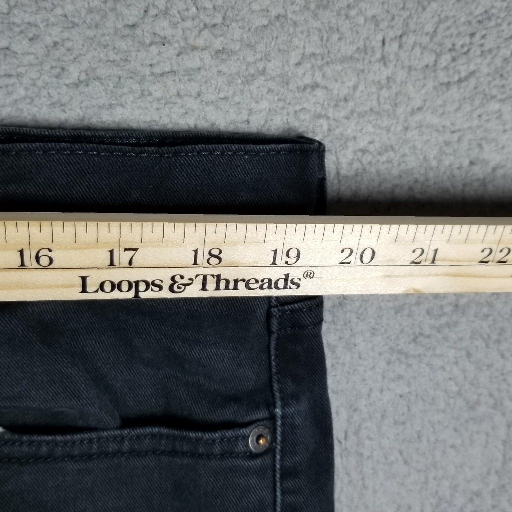 Levi's Levi's Jeans Mens 38x30 Black Charcoal Denim Straight Waist 38 Inseam 30 Regular Pockets Logo Nicaragua Vintage? No. Size US 38 / EU 54 - 5 Thumbnail