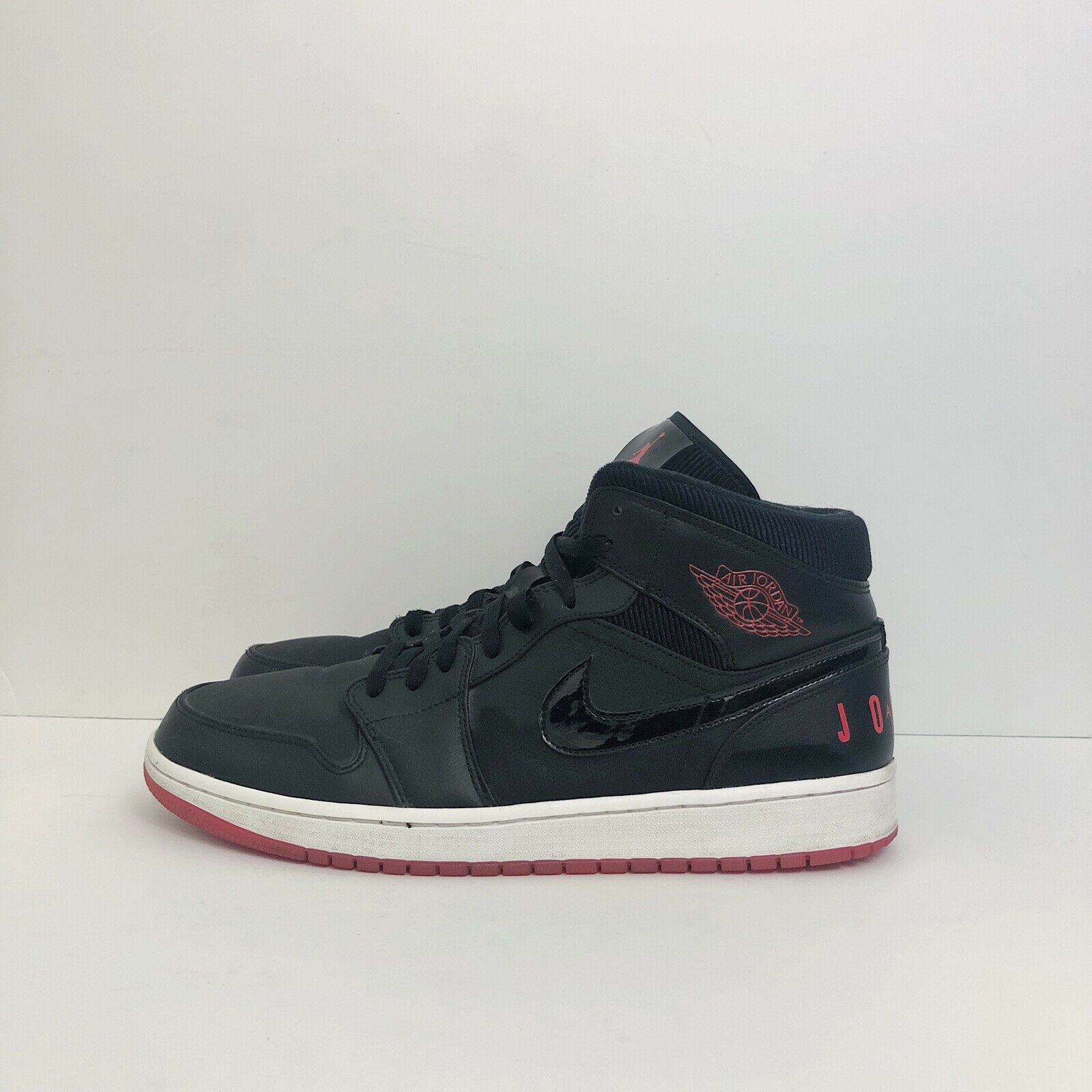 Jordan Brand × Nike 2018 Nike Air Jordan 1 Mid Bred BQ6578 001 Sz 13 Size US 13 / EU 46 - 1 Thumbnail