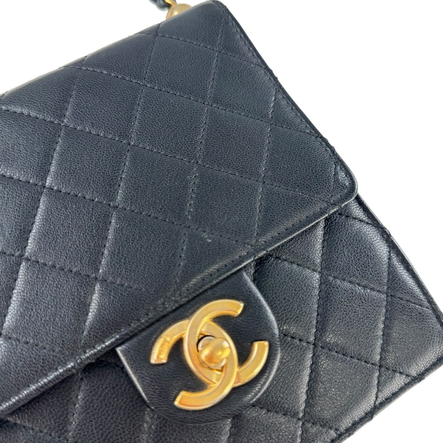 Chanel Chanel Chic Faux Pearl Mattelasse Flap Bag Size ONE SIZE - 14 Thumbnail