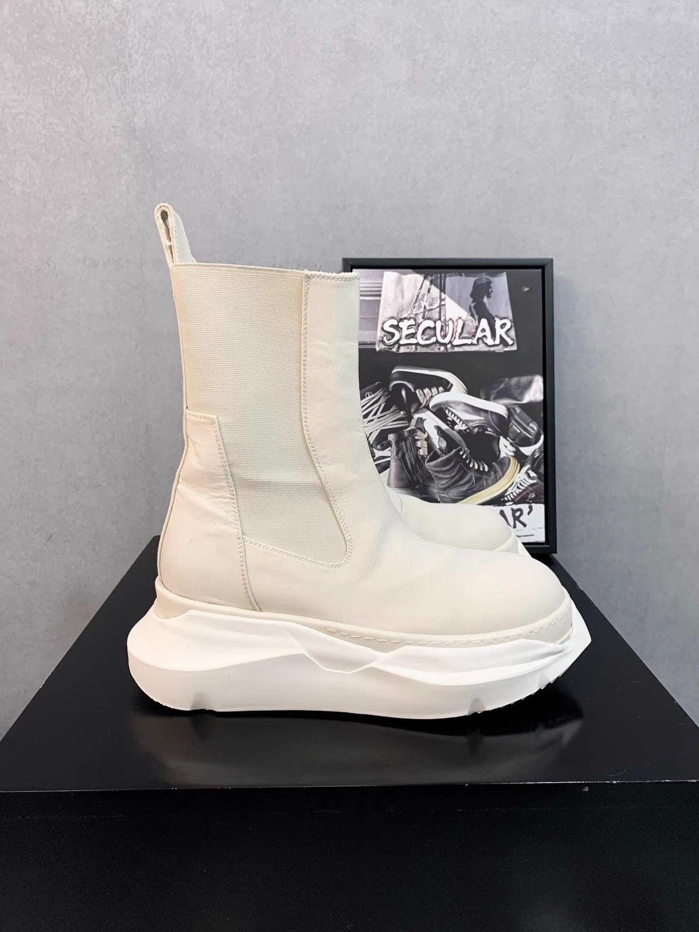 Rick Owens Rick Owens Beatle Mega Tractor Chelsea Boot K34 Size US 6 / EU 39 - 4 Thumbnail