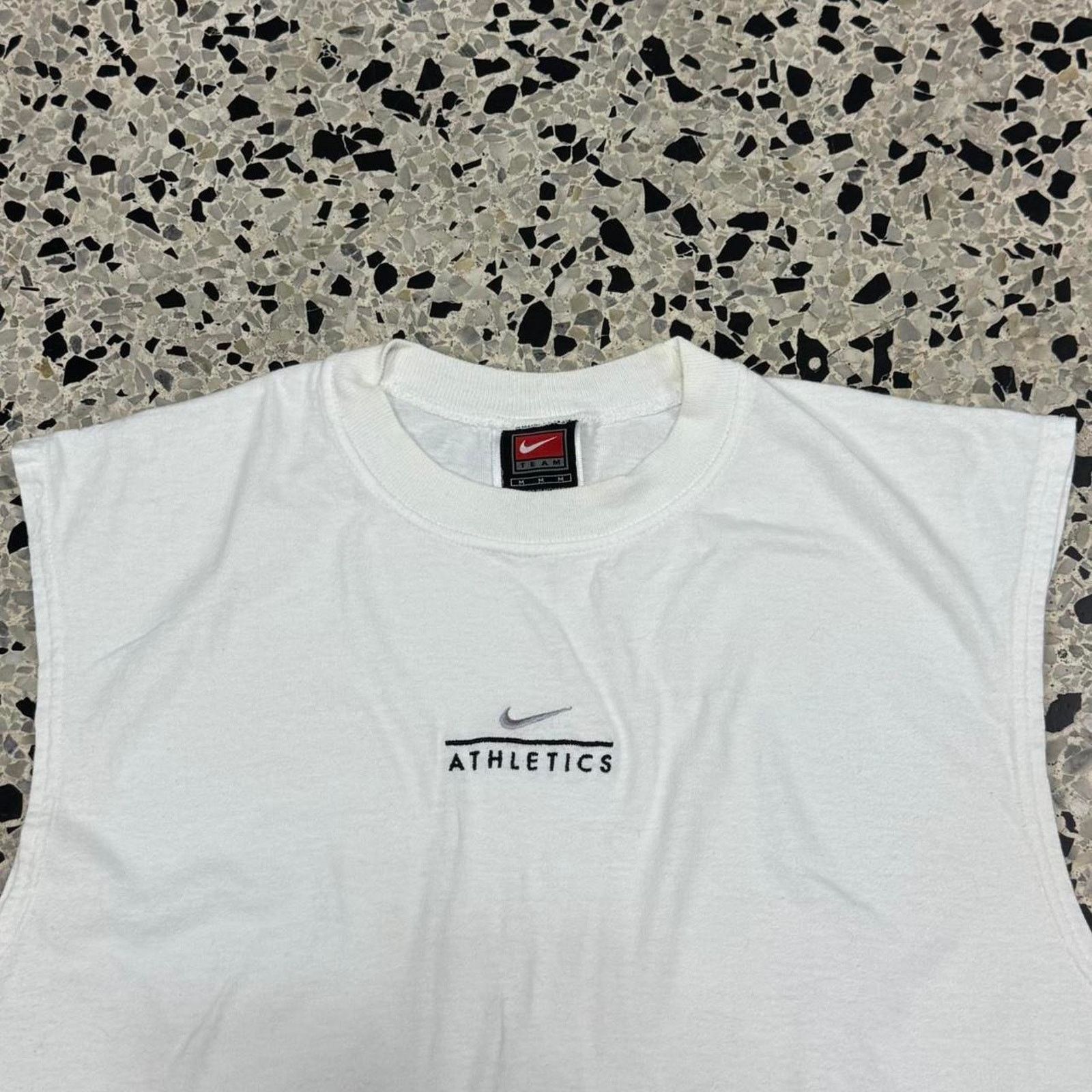 VINTAGE Y2K NIKE ATHLETICS SLEEVELESS TANK TOP TEE: