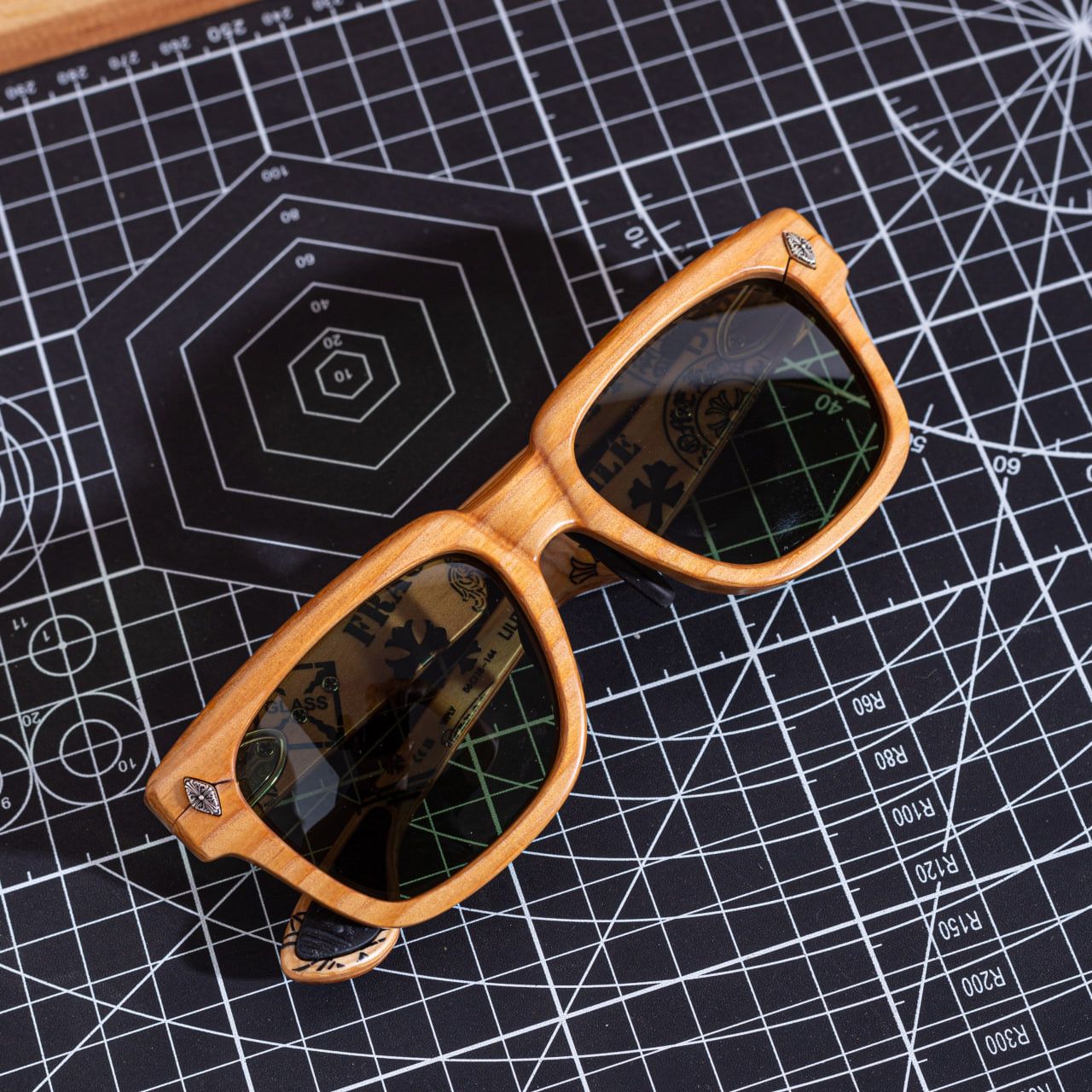 Chrome Hearts CHROME HEARTS LILITH WOOD PLYWOOD Size ONE SIZE - 9 Thumbnail