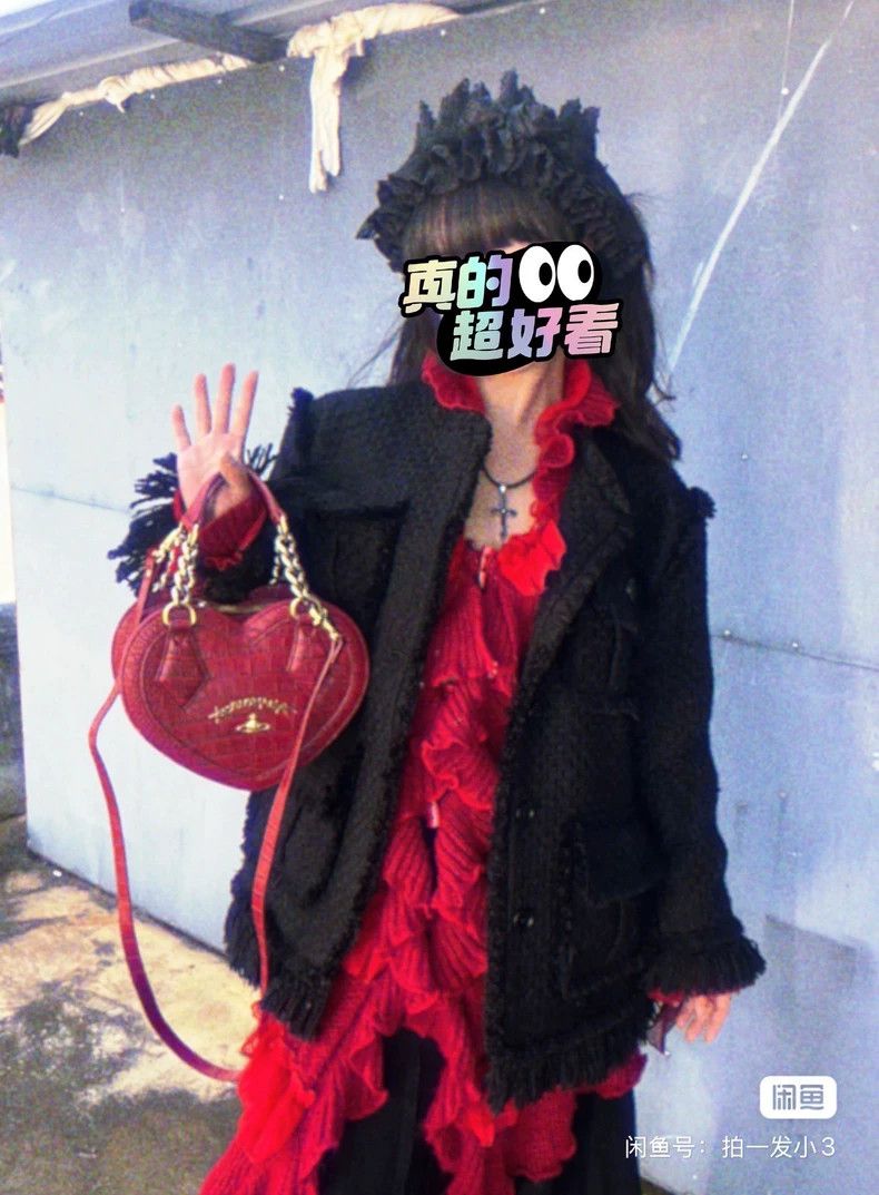 Vivienne Westwood Vivienne Westwood Crocodile pattern red heart handbag Size ONE SIZE - 6 Thumbnail