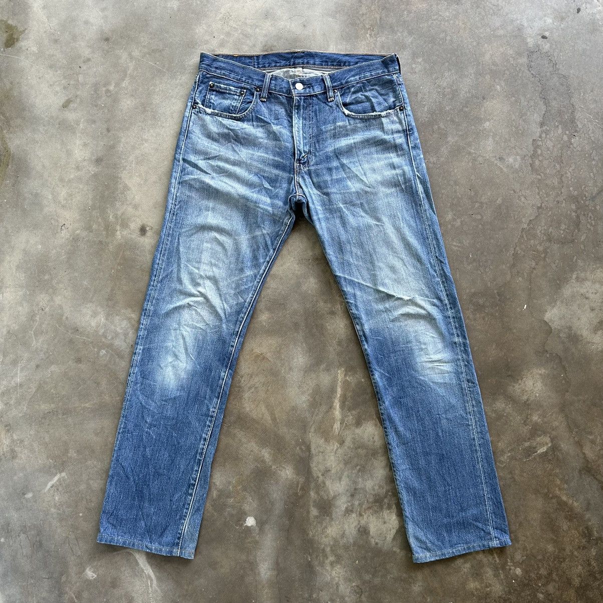 Jean × Levi's × Vintage Vintage Levi’s 505 Distressed Faded Denim Jean Pant W35 Size US 35 - 1 Thumbnail