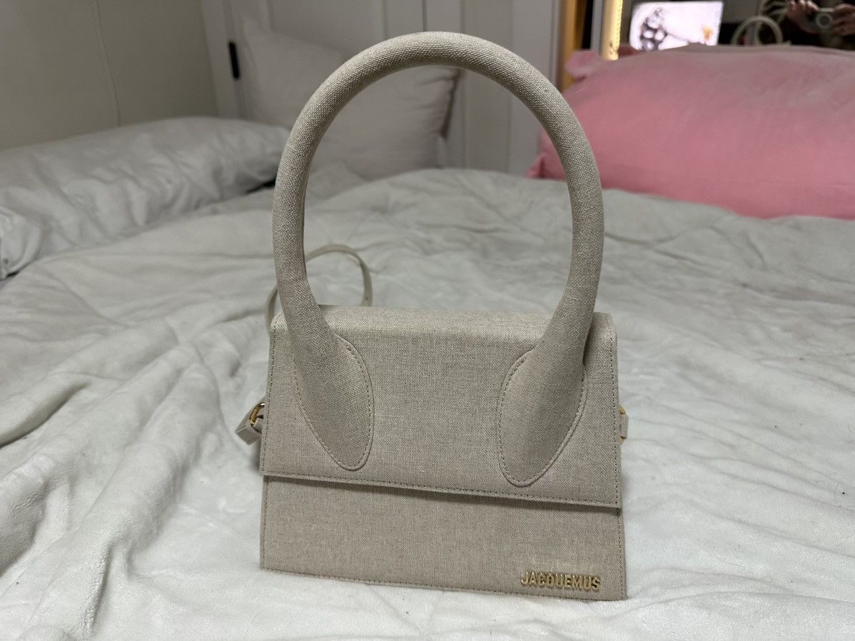 image of Jacquemus Beige Le Papier 'le Grand Chiquito' Bag, Women's