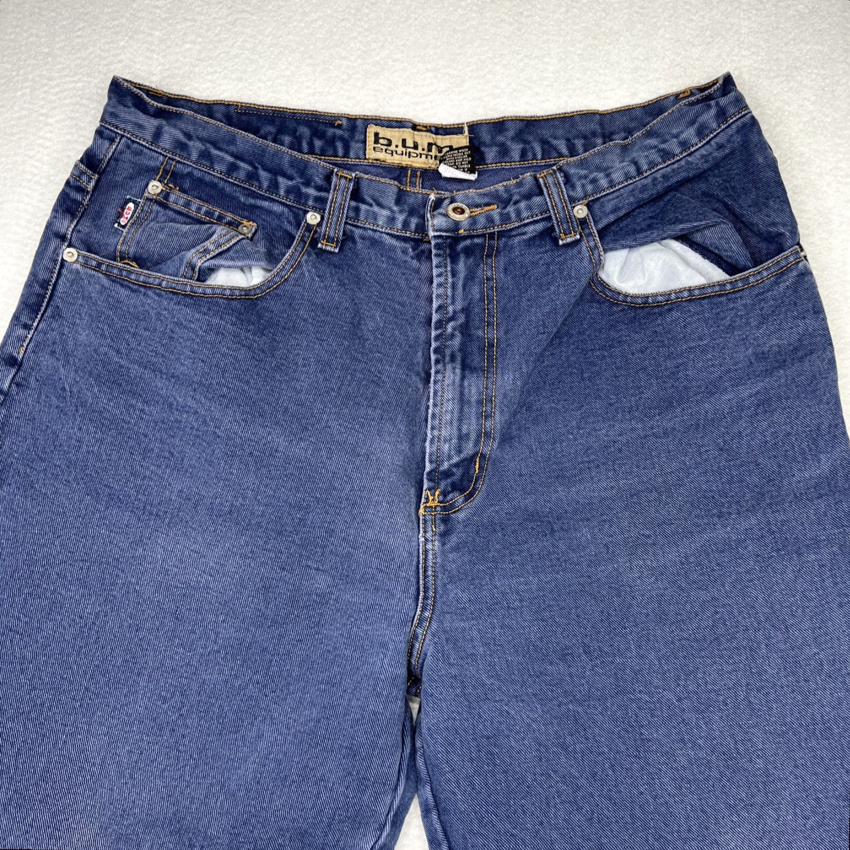 Vintage VINTAGE B.U.M. Equipment Jeans Men’s 38 x 33 Blue Denim Baggy Medium Wash Jeans Mens 90s Style Standards Size US 38 / EU 54 - 2 Thumbnail