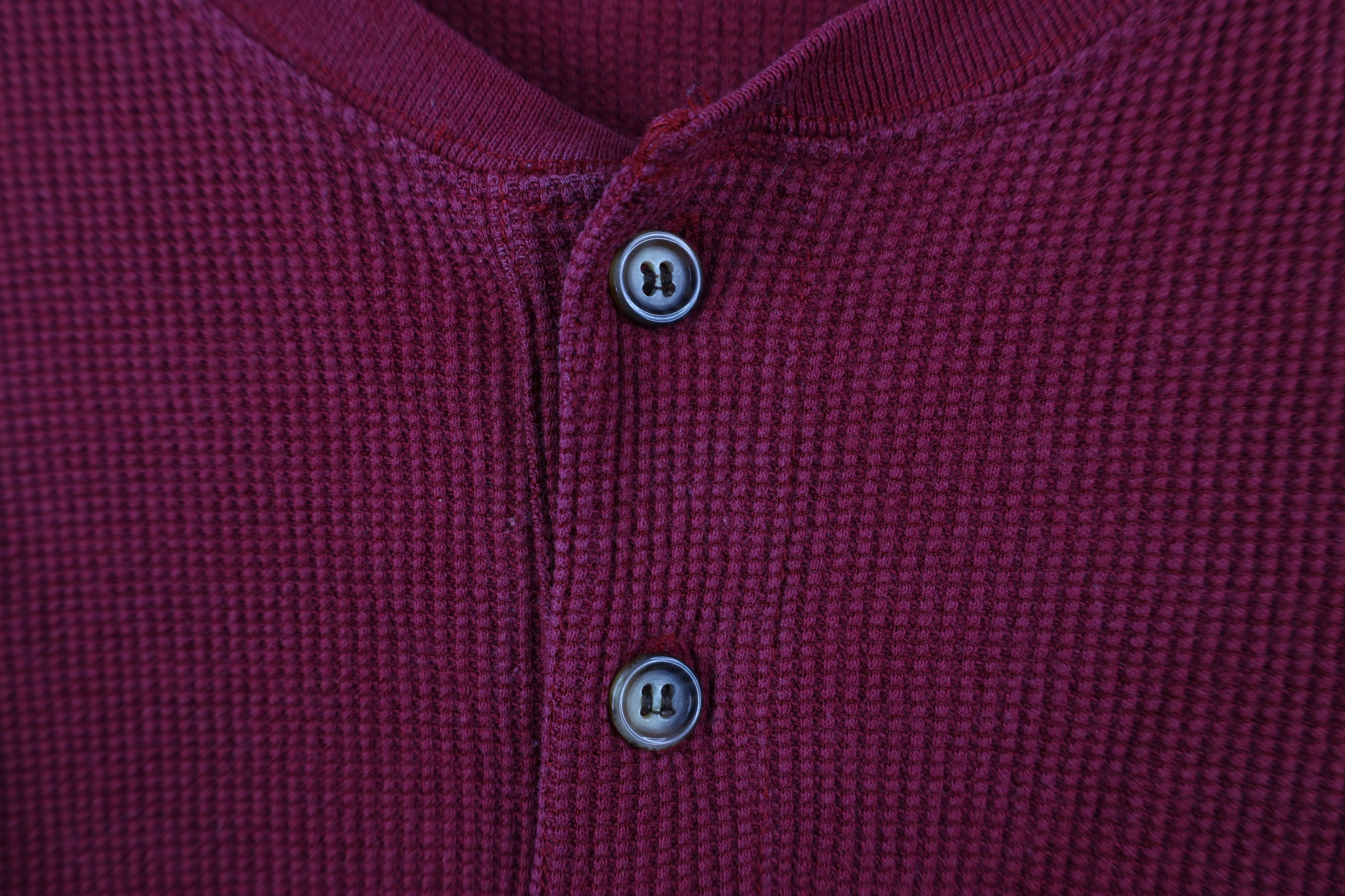 Vintage Vintage 90s Streetwear Waffle Knit Henley T-Shirt Red Size US M / EU 48-50 / 2 - 4 Thumbnail