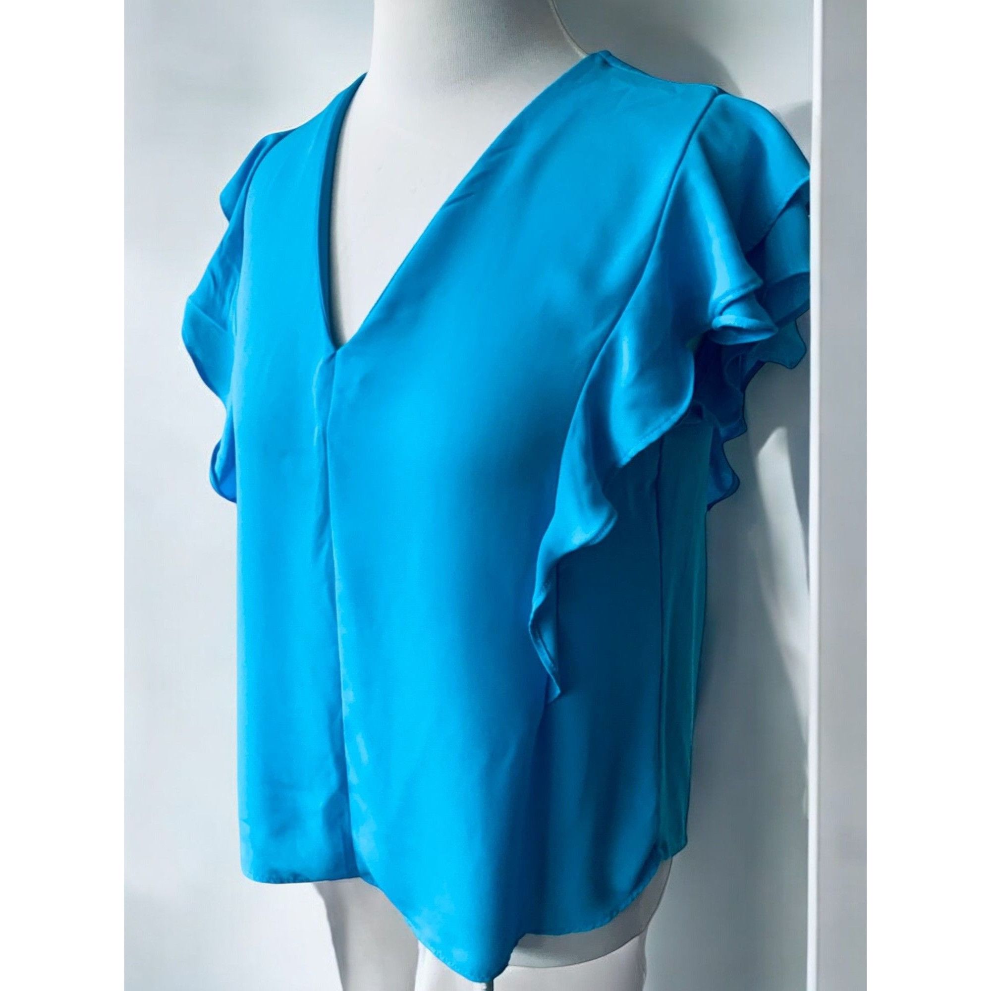 Ann Taylor Ann Taylor Womens Turquoise Cap Ruffle Sleeve VNeck Top XS Size XS / US 0-2 / IT 36-38 - 9 Thumbnail