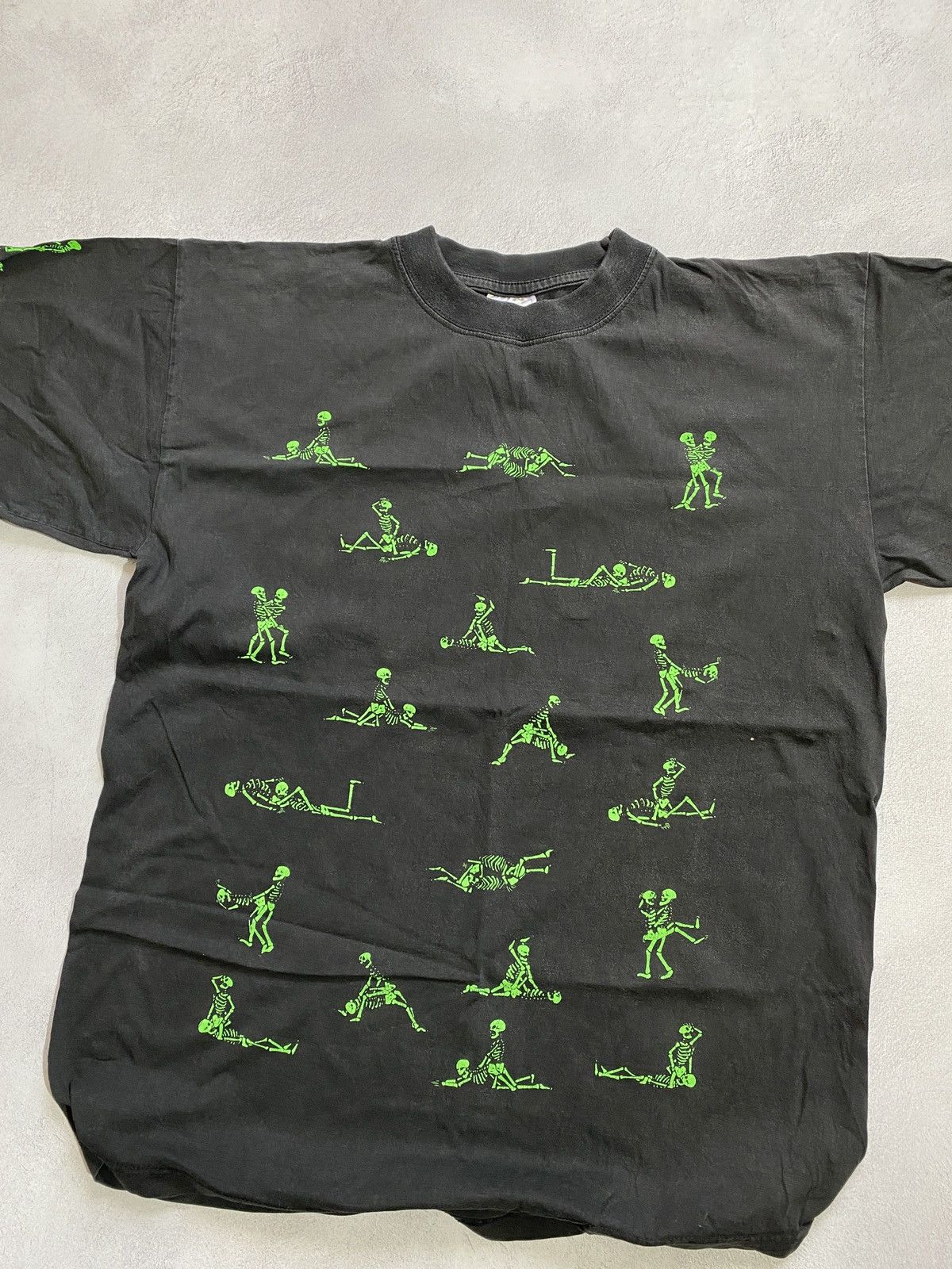 Vintage Vintage camasutra bone in love tee Size US L / EU 52-54 / 3 - 3 Thumbnail