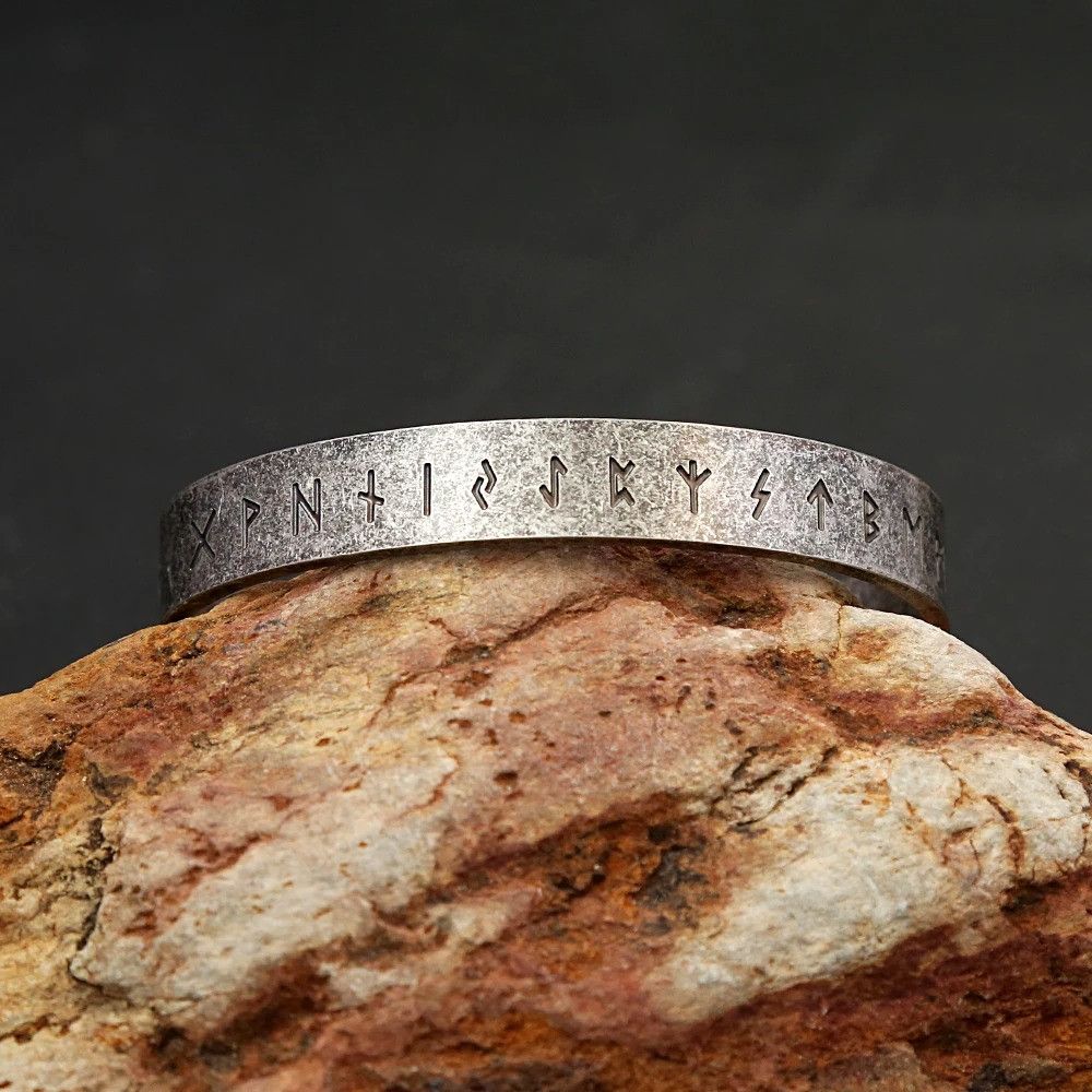 Vintage Viking Bracelet Size ONE SIZE - 4 Thumbnail