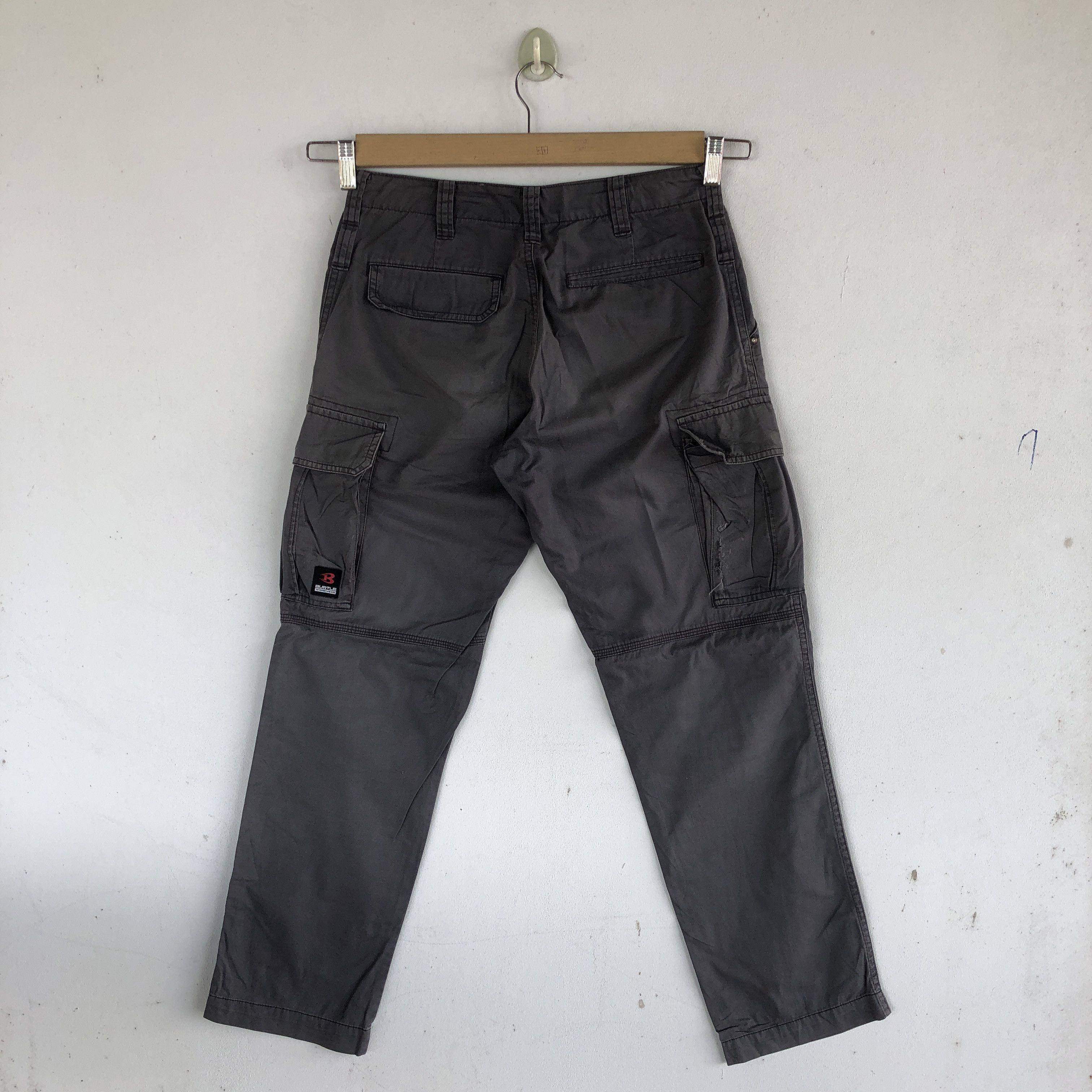 Japanese Brand Vintage Japanese Cargo Pants Multi Pocket Fatigue Trousers Size US 30 / EU 46 - 2 Thumbnail