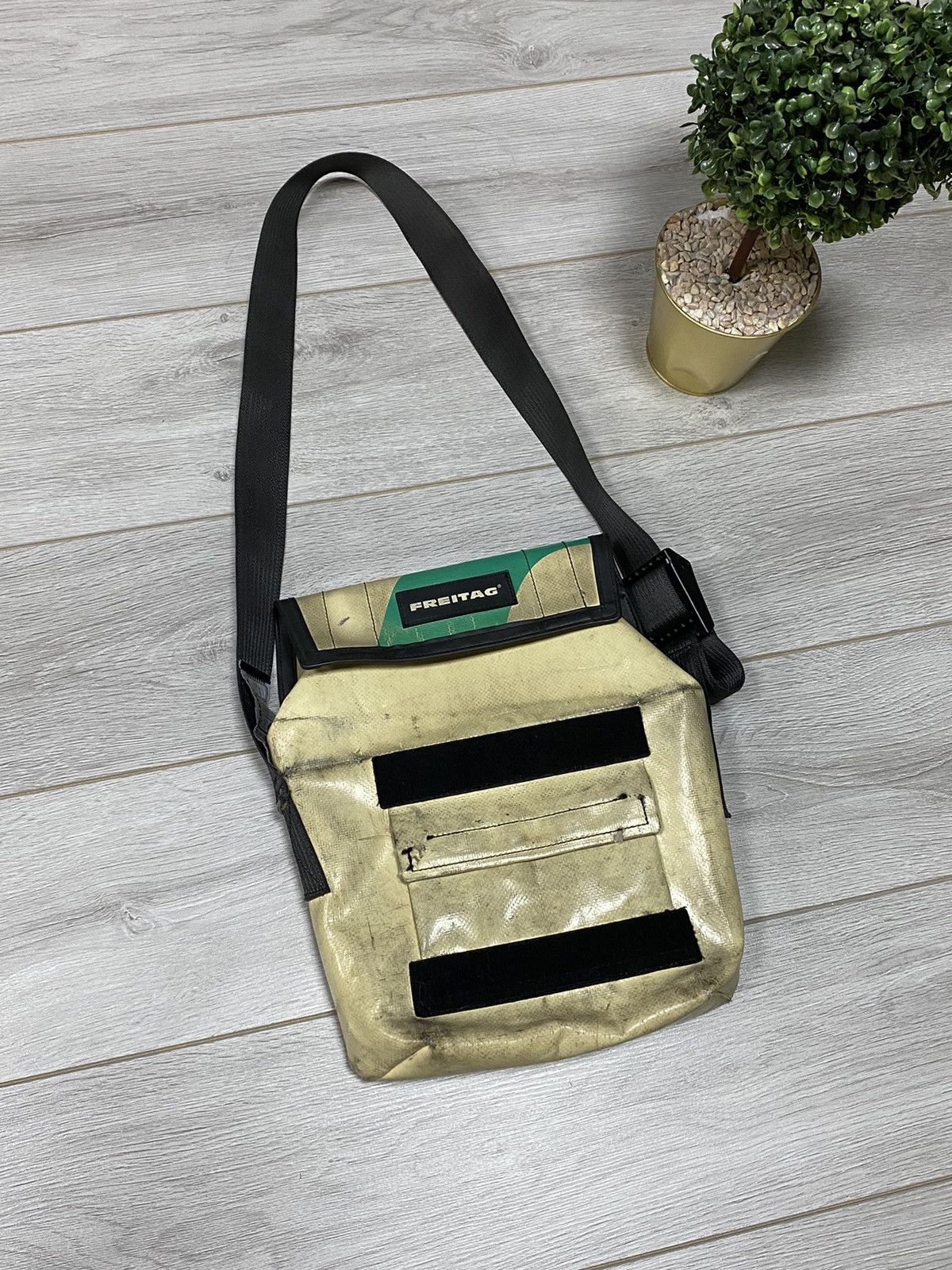 Freitag Freitag🇨🇭X 3 in 1 recycle ♻️ waterproof vintage Zurich bag Size ONE SIZE - 3 Thumbnail