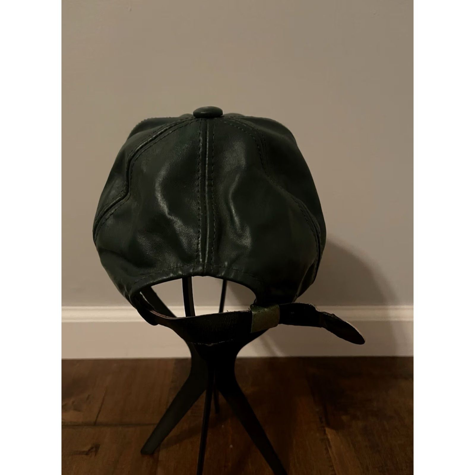Nike VINTAGE Nike "I Can" Swoosh Logo Green Leather Adjustable Strapback Hat Cap Mens One Size Green Baseball Cap Size ONE SIZE - 4 Thumbnail