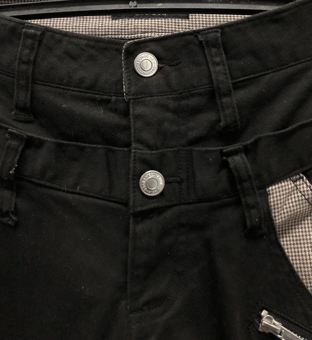 Vintage Bee Bell Black Cropped Pants with Contrast Pockets – Size 3 Size US 33 - 16 Thumbnail
