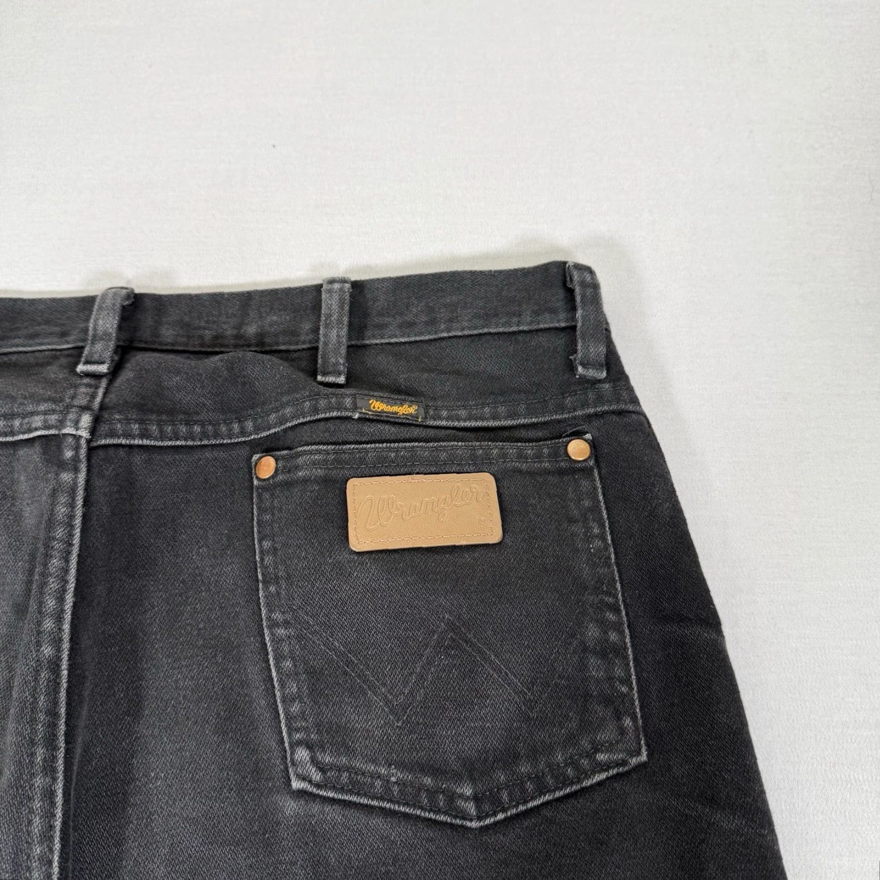 Wrangler Wrangler Jeans Slim Straight Denim Jeans 936 90s Cowboy Black 36x32 Mens Regular Leather Logo Embroidered USA Size US 36 / EU 52 - 6 Thumbnail