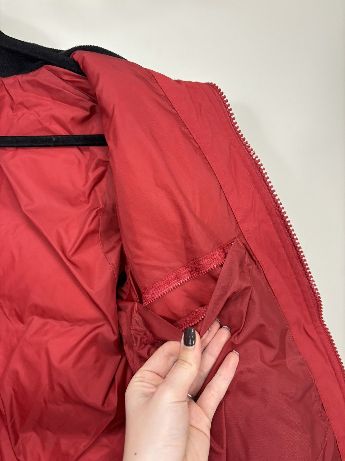 Carhartt Carhartt Alaska Men’s Red Hype Full Zip Down Puffer Jacket Size US S / EU 44-46 / 1 - 16 Thumbnail