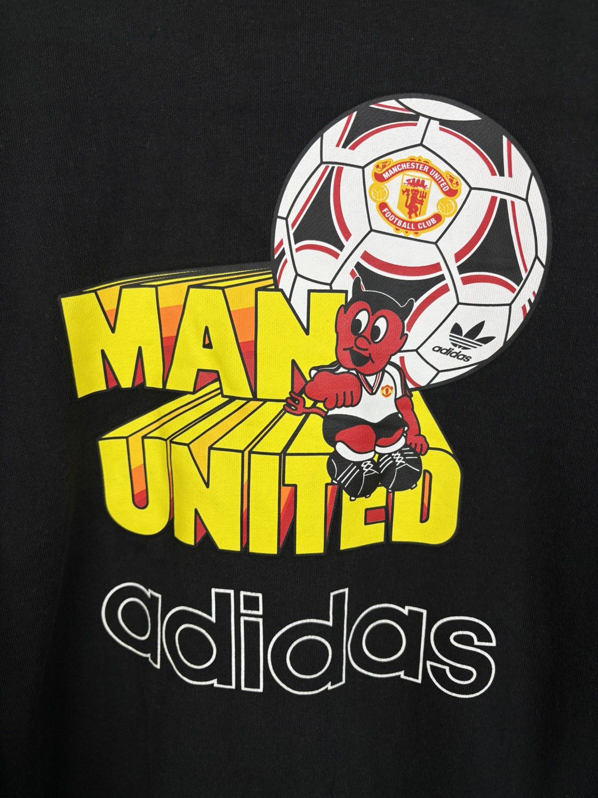 Adidas Adidas Originals Manchester United Retro Cartoon Sweatshirt Size US M / EU 48-50 / 2 - 2 Thumbnail