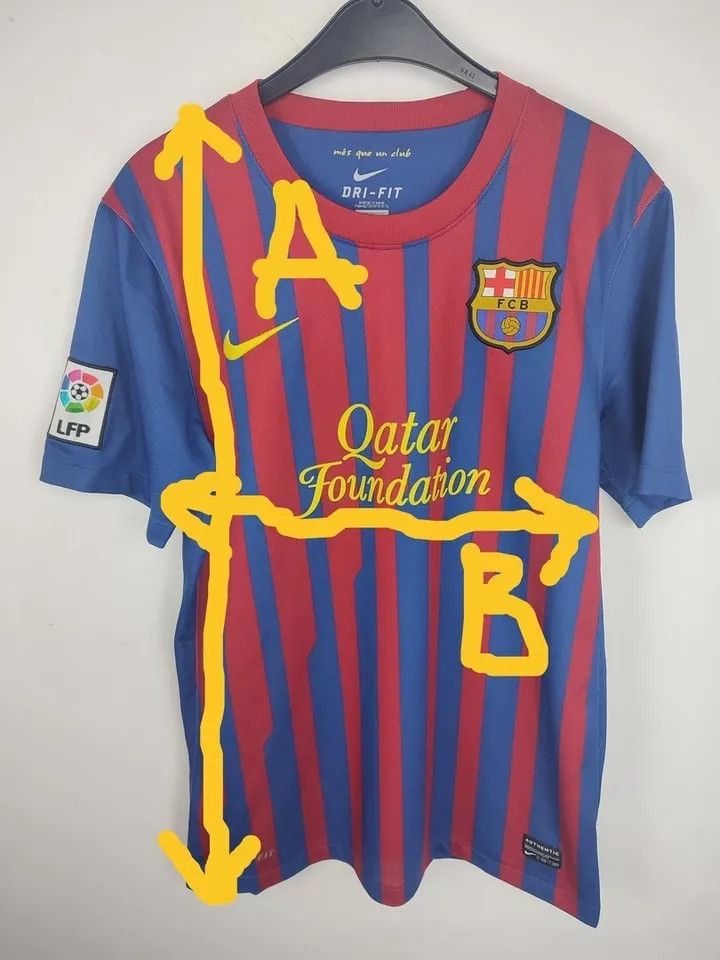 Nike FC BARCELONA 2011-12 HOME FOOTBALL SHIRT Kit SOCCER JERSEY Size US S / EU 44-46 / 1 - 18 Thumbnail