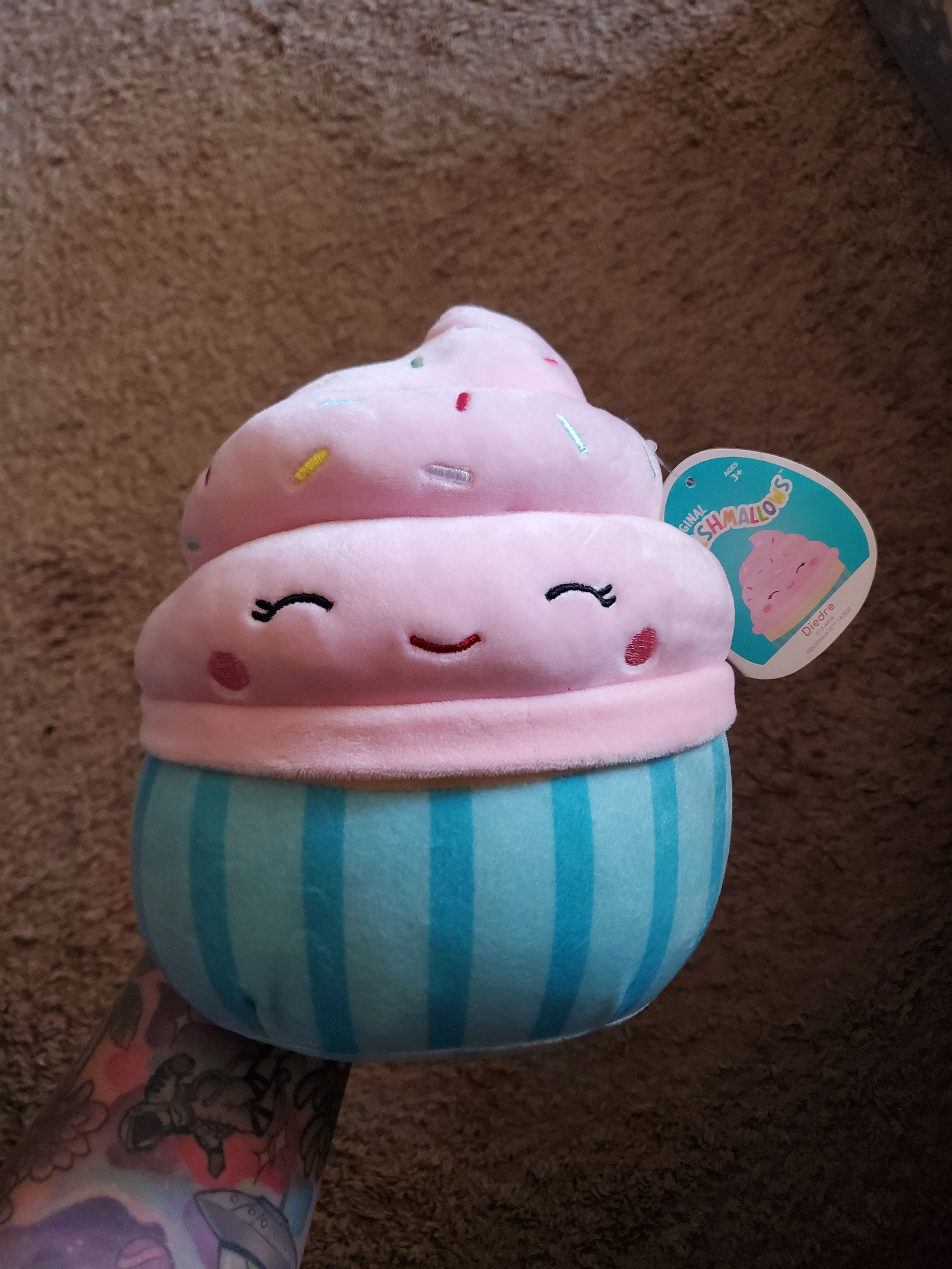 Other *NWT* Squishmallow 8" Cupcake Size ONE SIZE - 1 Thumbnail