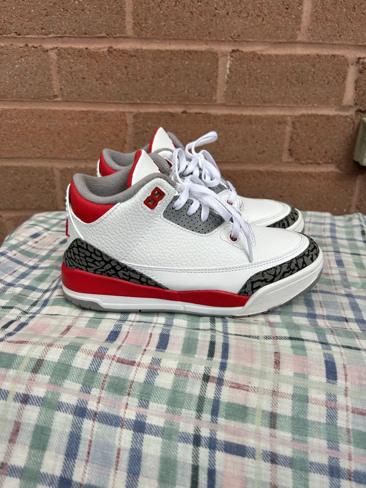 Jordan Brand Air Jordan 3 Retro PS Fire red Size US 4 / IT 34 - 1 Thumbnail