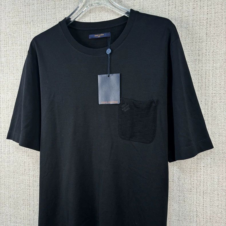 Other Louis Vuitton size 4l Solid checkerboard embroidered logo p Size US M / EU 48-50 / 2 - 2 Thumbnail