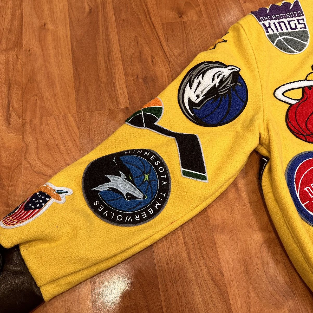 Jeff Hamilton × NBA Jeff Hamilton NBA Collage Wool and Leather Jacket Size M New Size US M / EU 48-50 / 2 - 12 Thumbnail