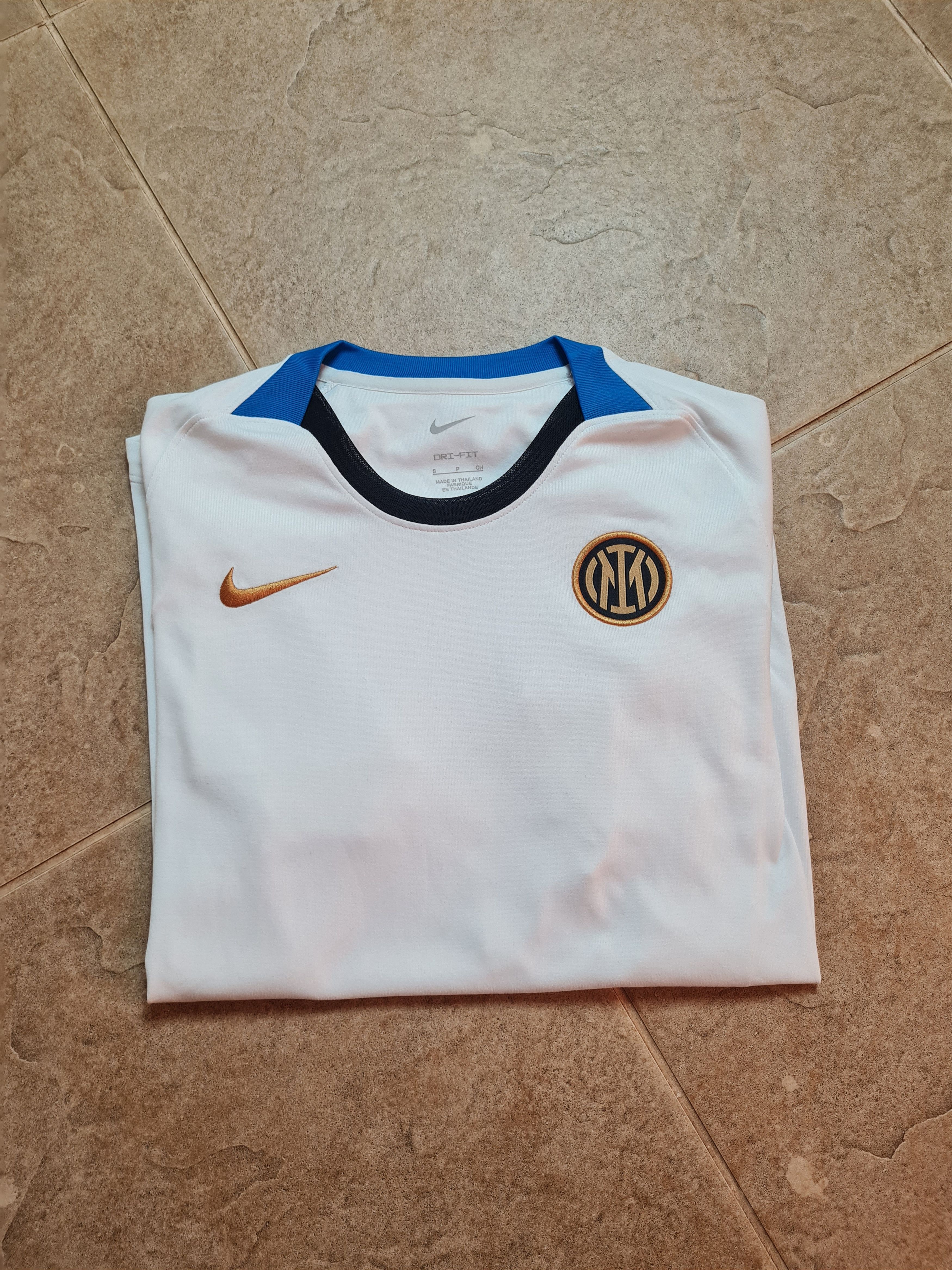 Nike Jersey Nike Inter 21-22 Lifestyle Shirt Leaked Would Have Size S / US 4 / IT 40 - 14 Thumbnail