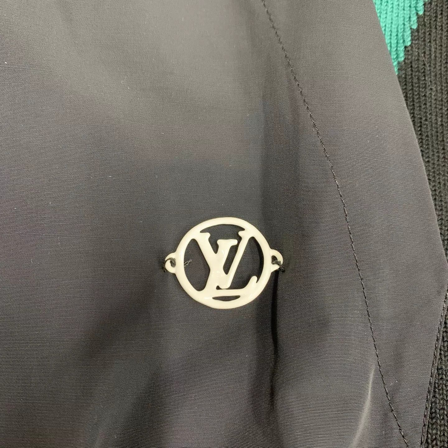 Louis Vuitton LV black green colorblocked zip jacket XL 95new Size US XL / EU 56 / 4 - 9 Thumbnail