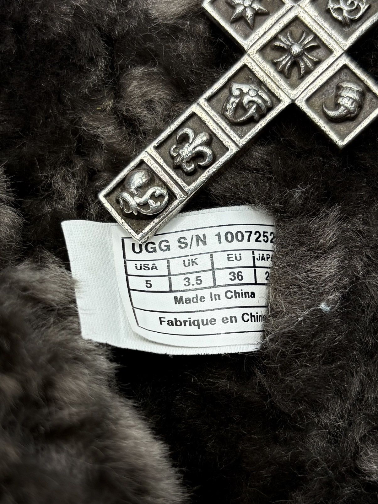 Ugg UGG Glam Bailey Button Sheepskin Suede Winter Boots Size US 5 / IT 35 - 14 Thumbnail