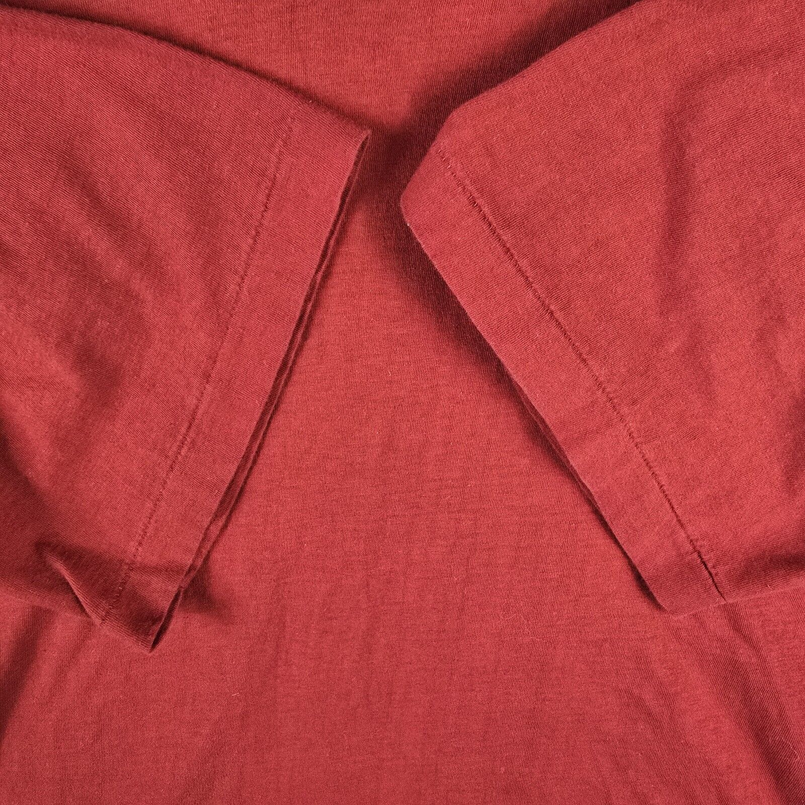 Vintage Vintage Guinness Dublin Embroidered Red Shirt Size XL Size US L / EU 52-54 / 3 - 7 Thumbnail