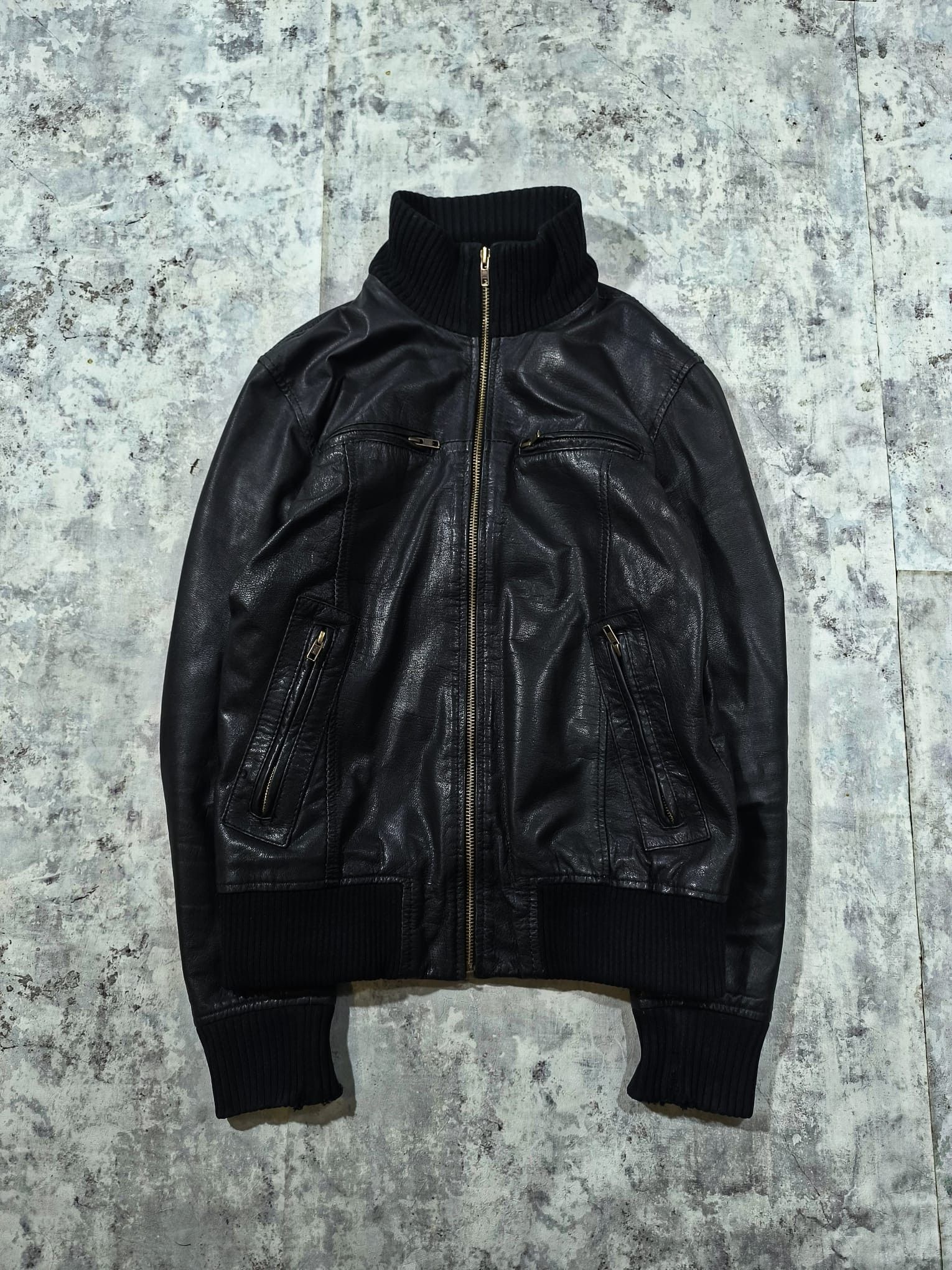 Leather vtg black leather bomber jacket Size US S / EU 44-46 / 1 - 1 Thumbnail