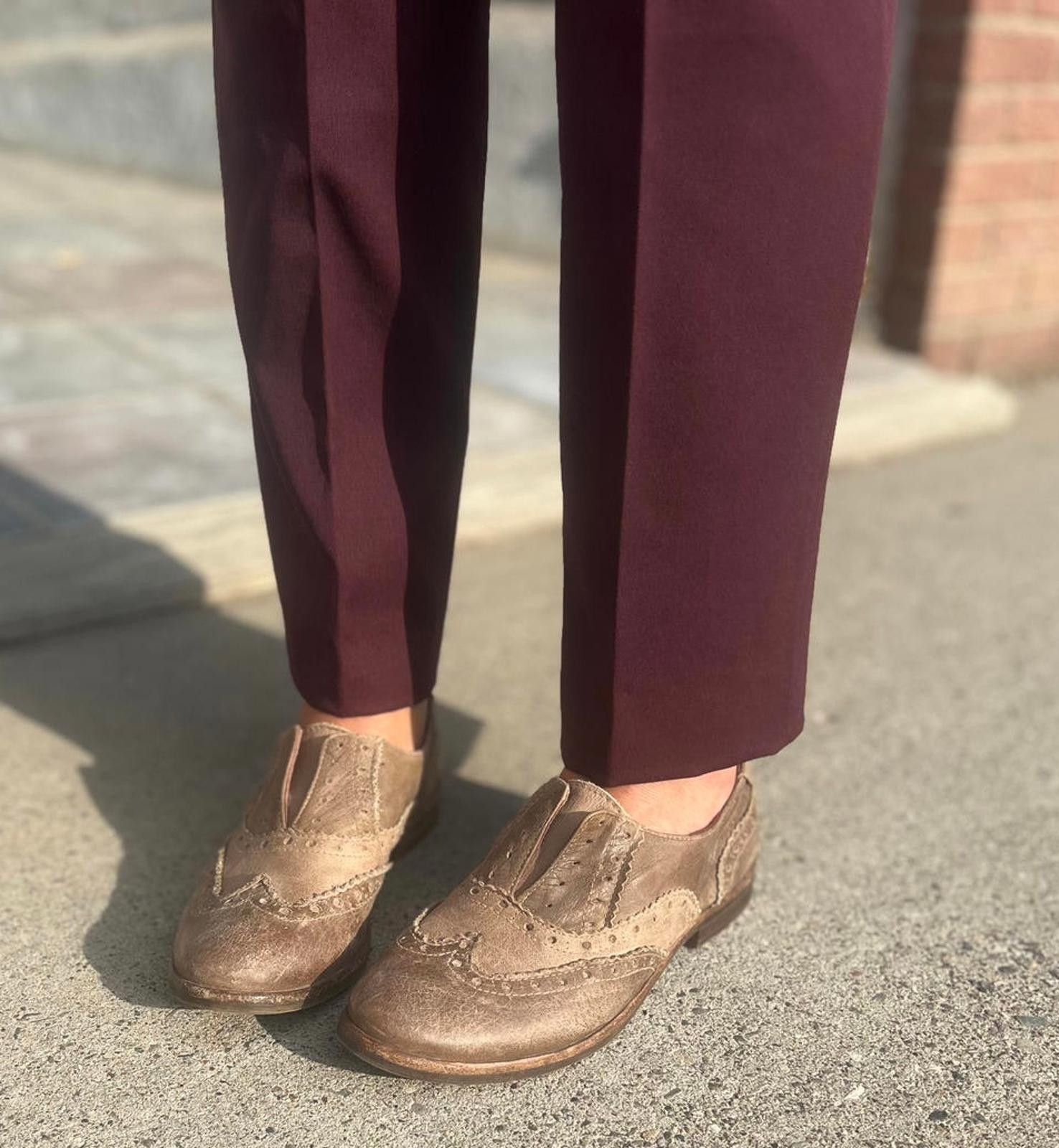 Haggar Hangar 7.5 Brown Leather Wingtip Slip-On Oxford Flats Size US 7.5 / IT 37.5 - 1 Thumbnail