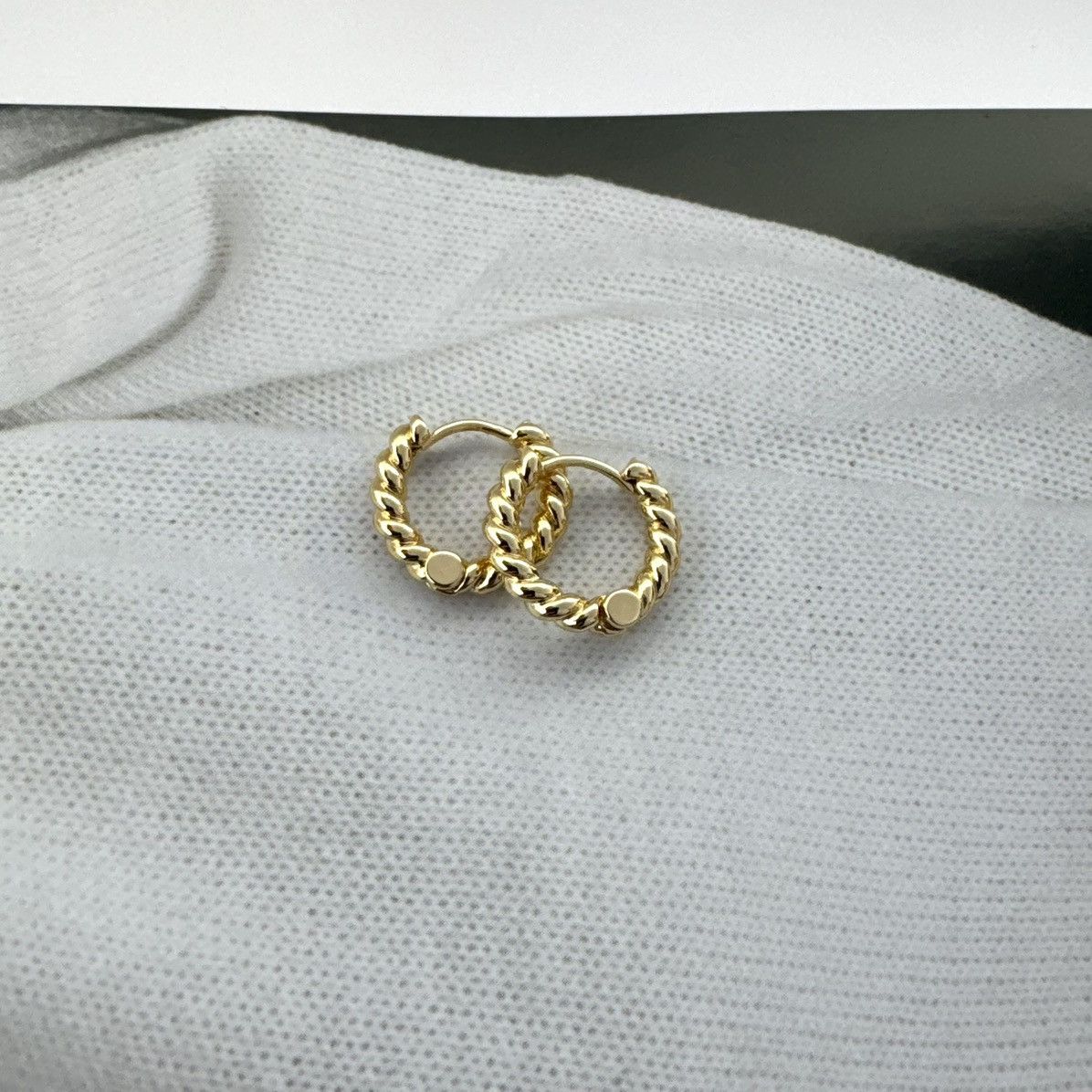 Other 15mm Twist Small Gold Hoop Earrings for Women Size ONE SIZE - 2 Thumbnail