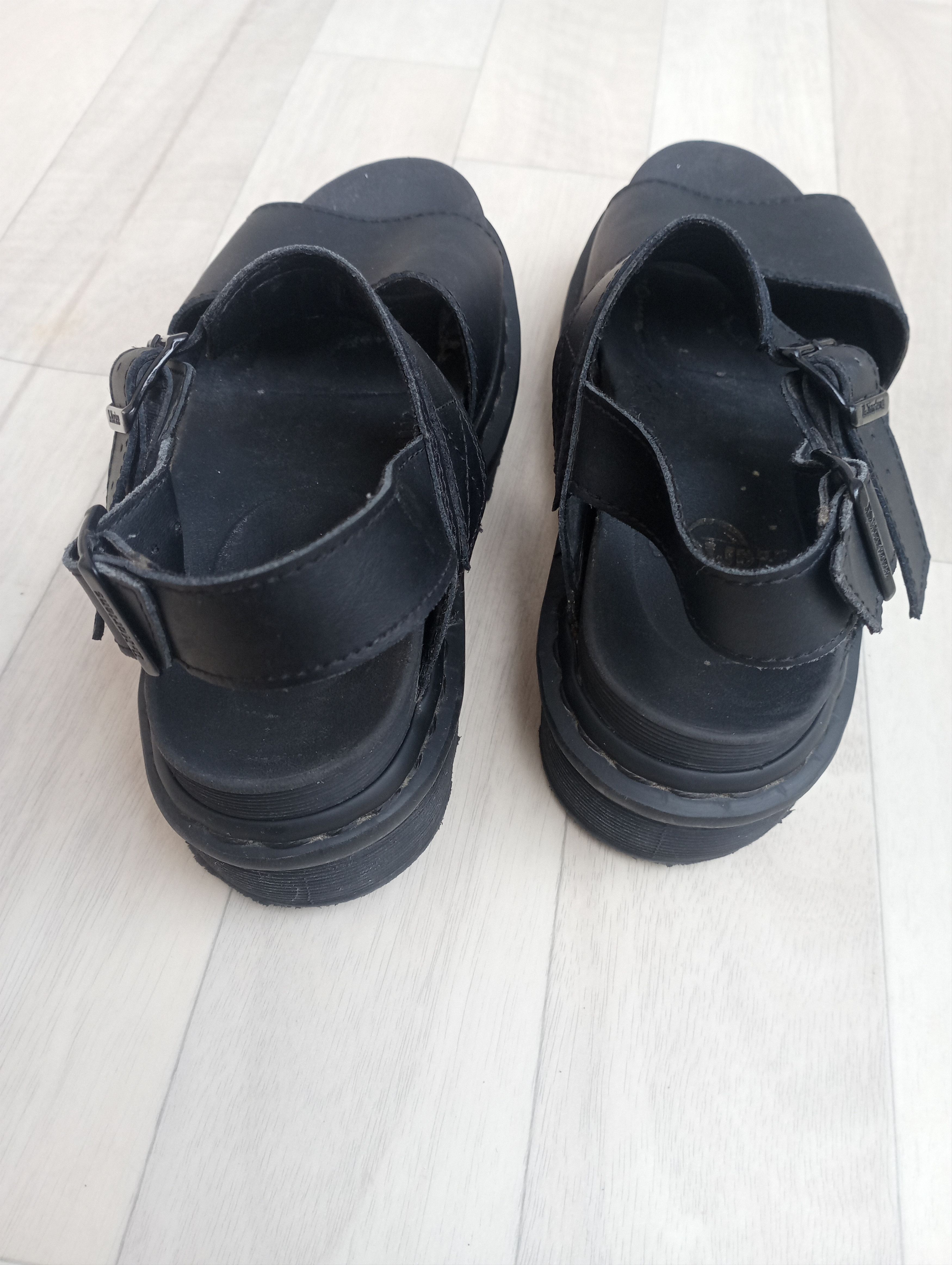 Dr. Martens Dr Martens Voss In Black Hydro Size US 7 / IT 37 - 7 Thumbnail