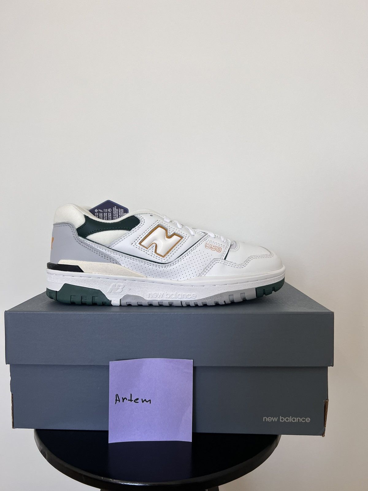 image of New Balance Shoes in Green, Men's (Size 8.5)