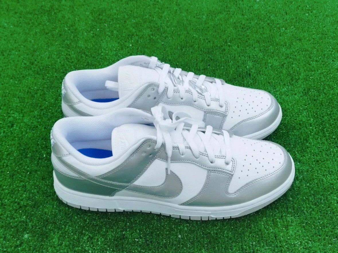 Shoes Nike Dunk Low Silver