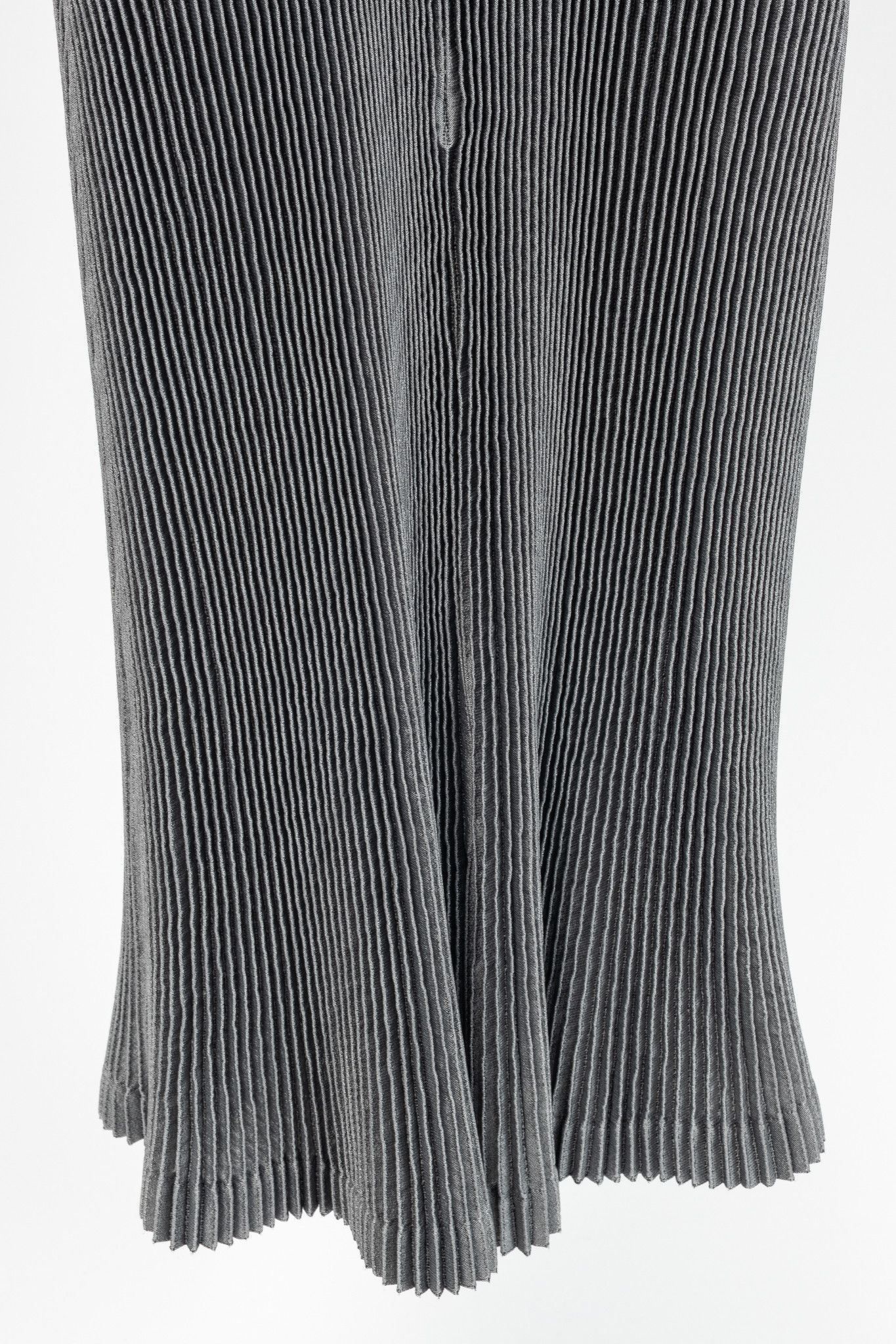 Issey Miyake Issey Miyake Metallic Silver Pleated Sleeveless Maxi Dress Size XL / US 12-14 / IT 48-50 - 6 Thumbnail