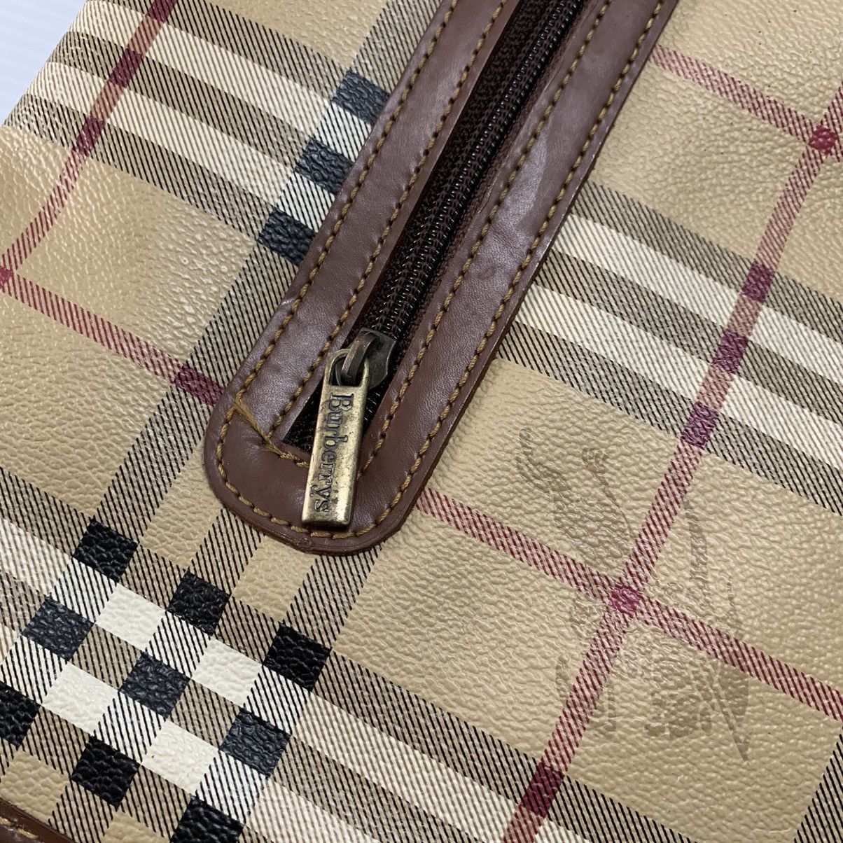 Burberry Burberrys Vintage Novacheck Clutch Size ONE SIZE - 6 Thumbnail
