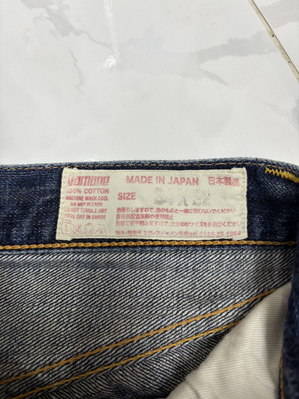 Evisu THRASHED EVISU SELVEDGE CLAWMARK DISTRESSED DENIM JEANS Size US 29 - 13 Thumbnail