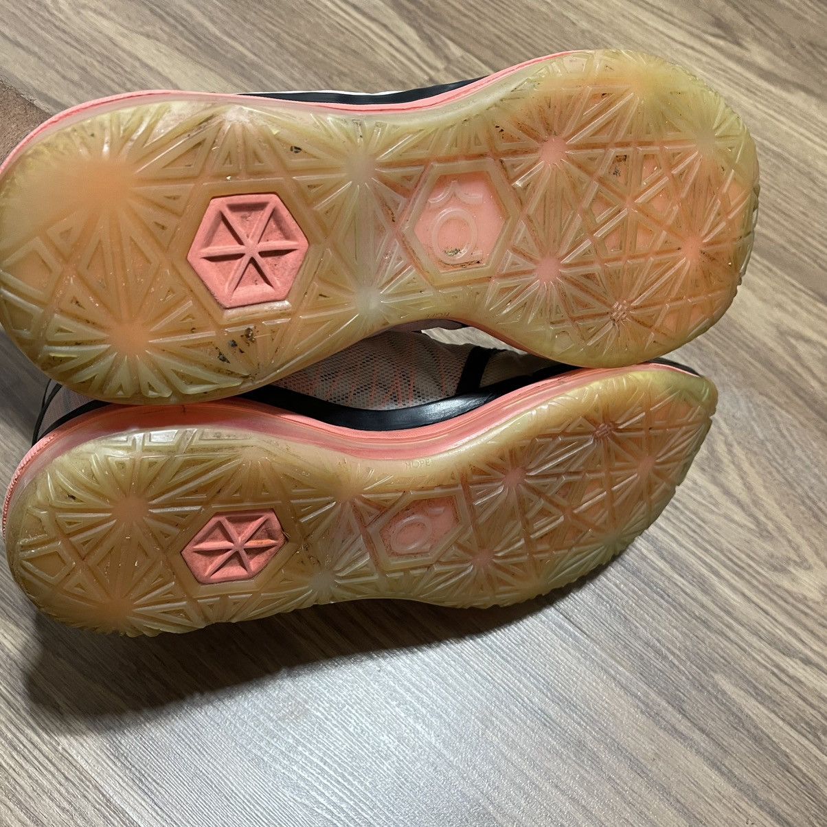 Nike 2014 Nike KD 6 Elite Gold Size US 13 / EU 46 - 8 Thumbnail