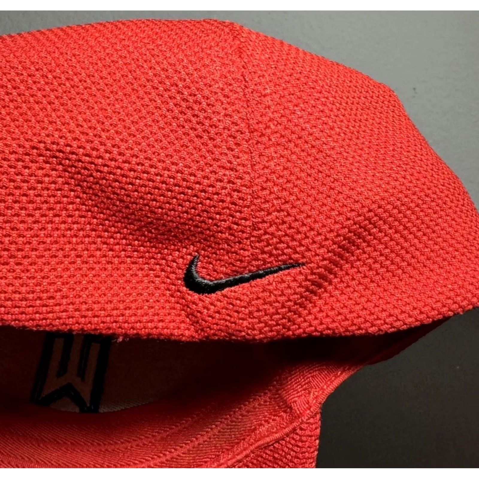 Nike Nike Tiger Woods Hat Cap Mens Large Red PGA Golf Flexfit TW Size ONE SIZE - 6 Thumbnail
