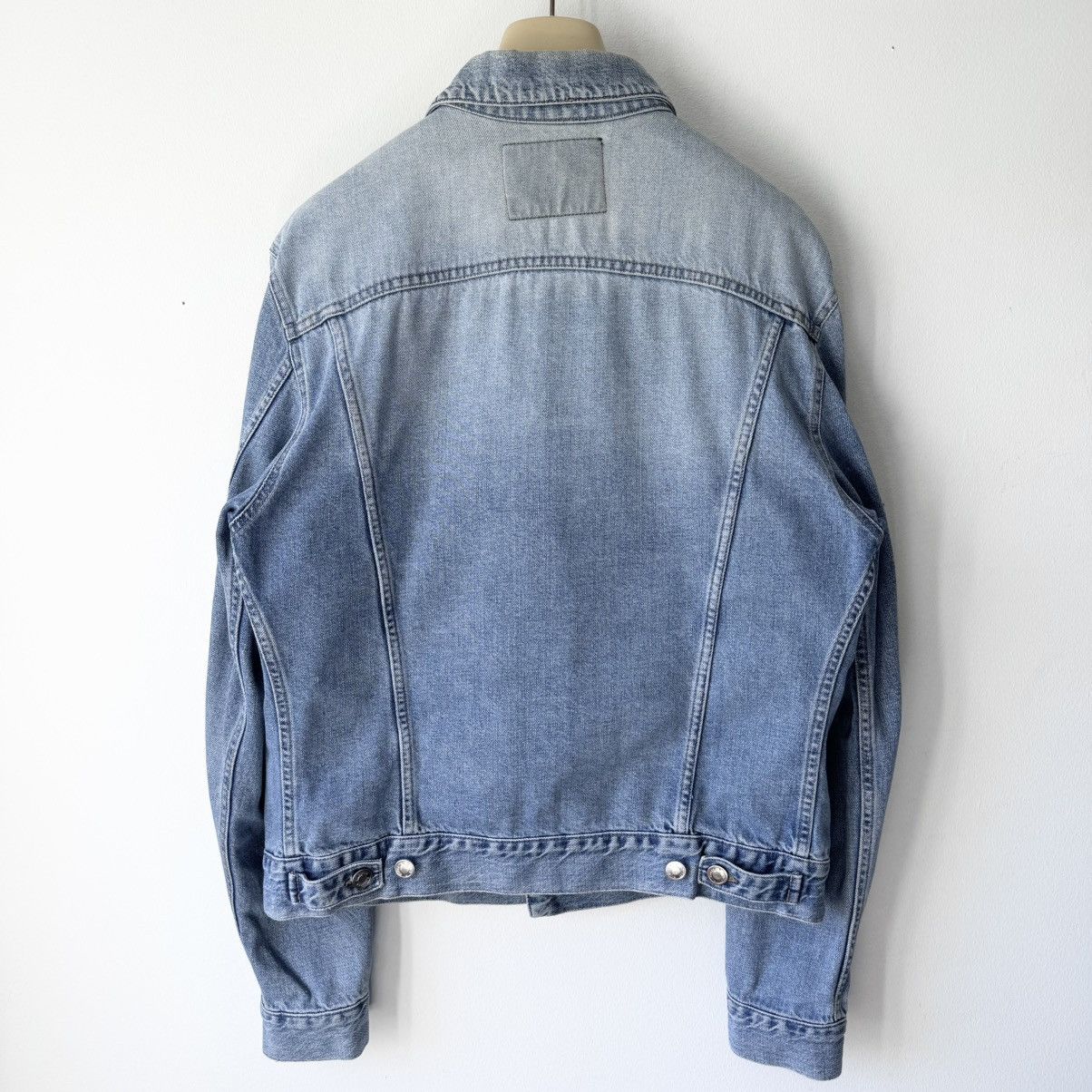 Gucci Gucci Tom Ford 2000’s Washed Distressed Denim Trucker Jacket Size US L / EU 52-54 / 3 - 7 Thumbnail