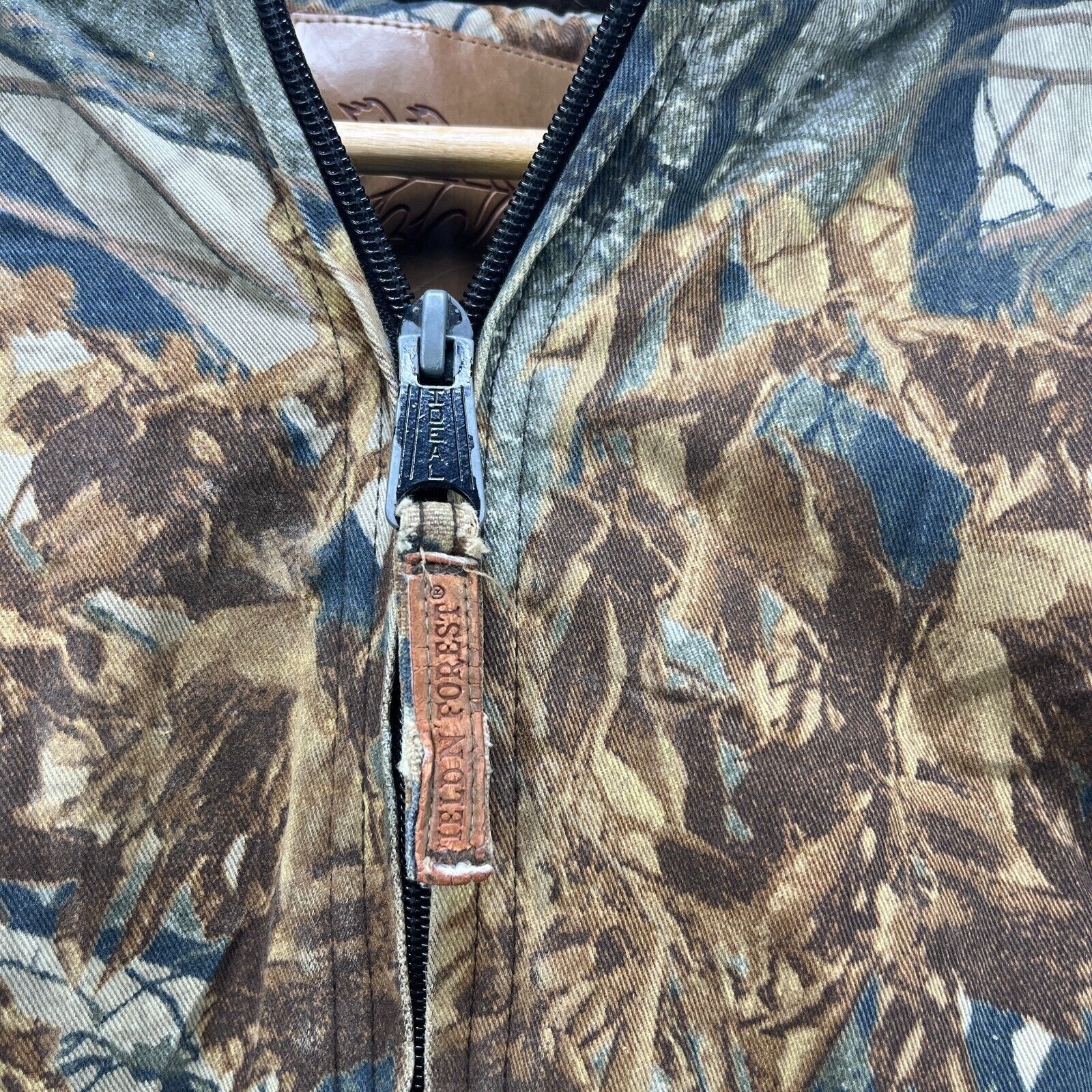 Vintage Vintage Camo Hooded Real Tree Jacket XS Size US XS / EU 42 / 0 - 4 Thumbnail