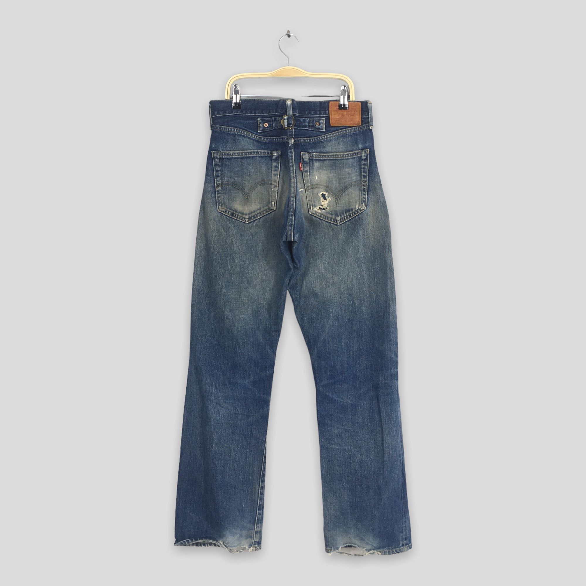 Levi's × Levi's Vintage Clothing × Vintage Size 28x30.5 Vintage Levi's 702 LVC Redline Selvedge Jeans Size 28" / US 6 / IT 42 - 9 Thumbnail