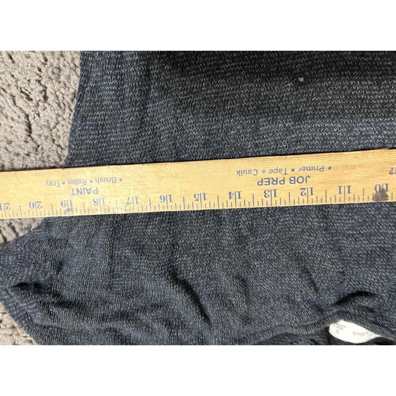 Abercrombie & Fitch ABERCROMBIE & FITCH Ladies' Small WAFFLE SHIRT (Gray Knit w/ Long Sleeves) EUC Size S / US 4 / IT 40 - 4 Thumbnail