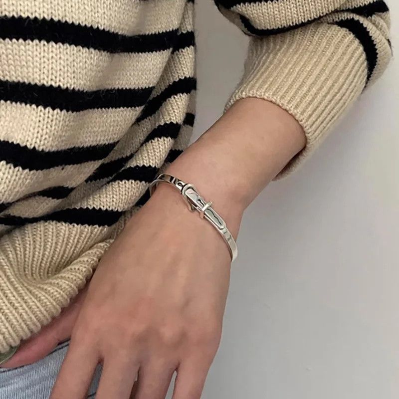 Jewelry Creative Belt Bracelet Size ONE SIZE - 1 Thumbnail